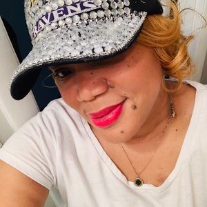 Meet your Posher, Chicara